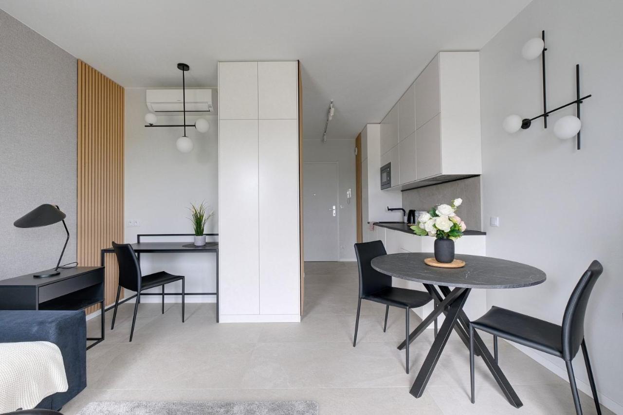 Modern Studio Targowa 10 Ac Lägenhet Warszawa Exteriör bild